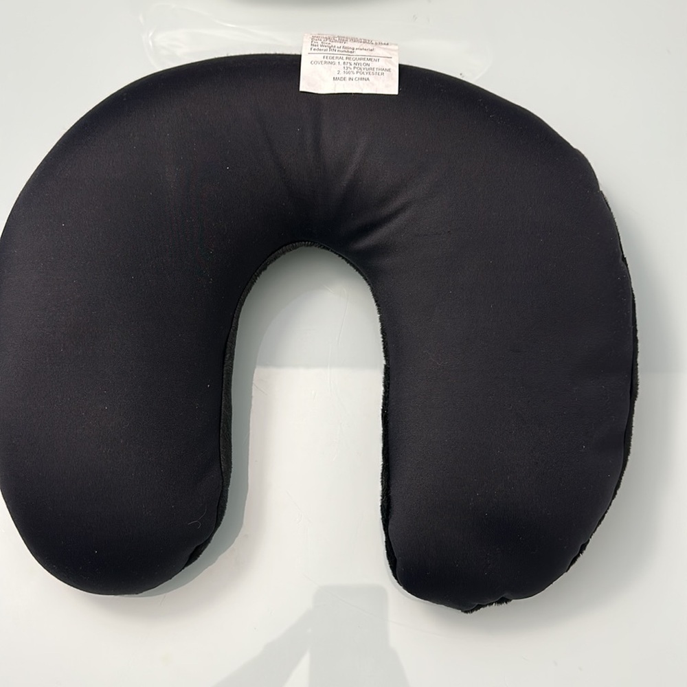 Brookstone FOM Travel Neck Pillow - Picture 5 of 7